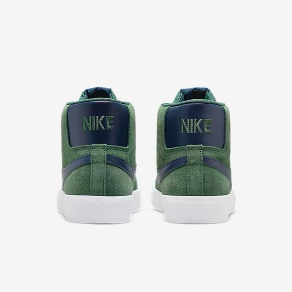 Nike Men’s SB Zoom
Blazer Mid - Picture 3 of 8